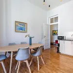 Iflat Charming Historic Palace Fons Trevi B15 רומא