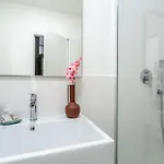 Iflat Charming Historic Palace Fons Trevi B15 דירה