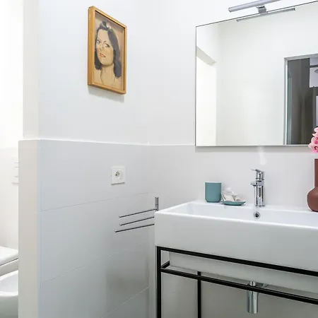 Iflat Charming Historic Palace Fons Trevi B15 Apartamento *