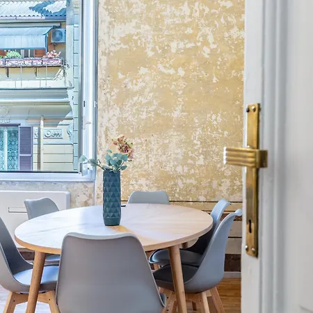 Iflat Charming Historic Palace Fons Trevi B15 * Roma