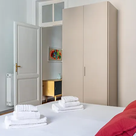 Iflat Charming Historic Palace Fons Trevi B15 Apartamento Roma