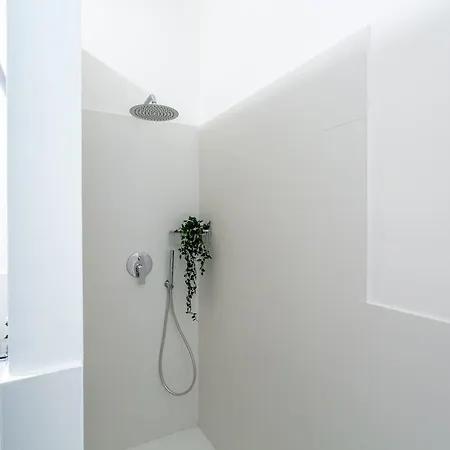 Iflat Charming Historic Palace Fons Trevi B15 * Roma